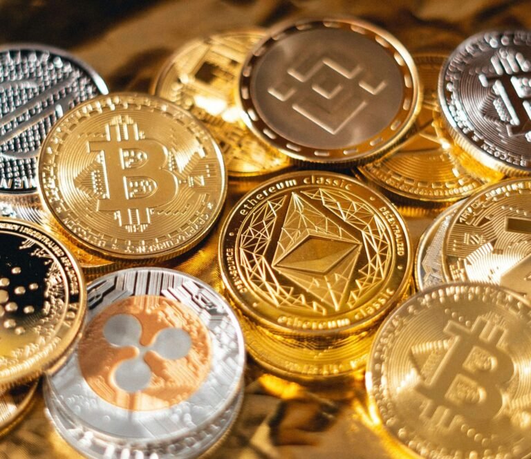 Rise of Cryptocurrencies Amid Continued Government Shutdown in the U.S.