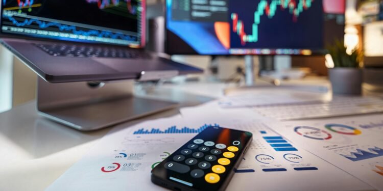 Stock CFDs: An Overview, Functionality, and Trading Methods