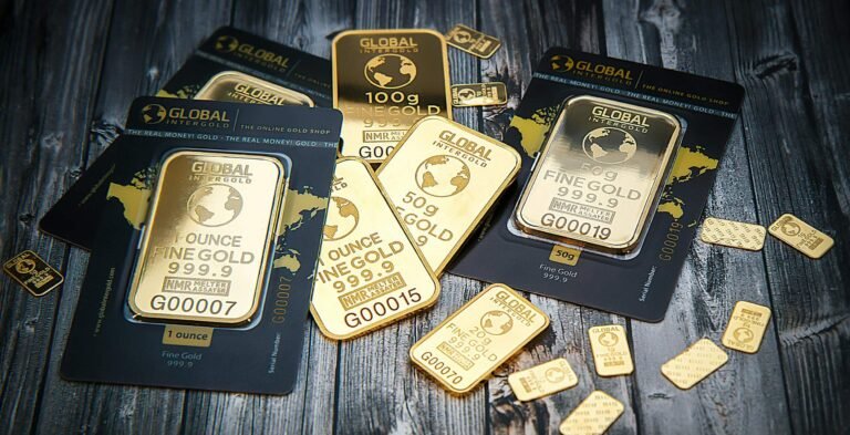 Gold Prices Rise Over 1% to New Record Levels