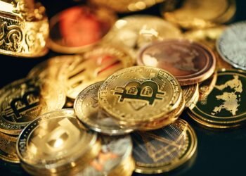 Cryptocurrency Performance Varies as US Interest Rate Decision Awaits