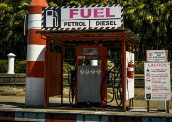 The likelihood that gasoline prices in the United States will remain above $3 per gallon until 2027.