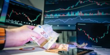 European stocks decline during Monday trading